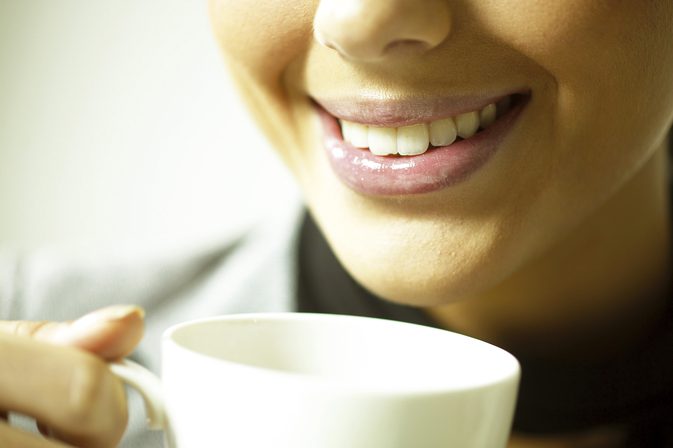 क्या कैफीन जल प्रतिधारण का कारण बनता है?