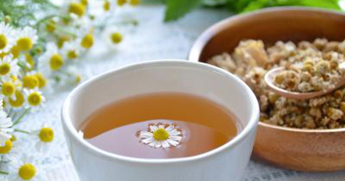هل يساعد شاي البابونج في النفخ والغاز المحبوس؟
