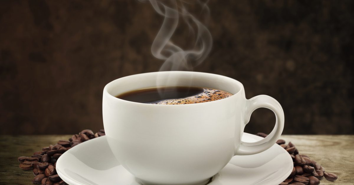 Heeft cafeïnevrije koffie een opgeblazen gevoel?