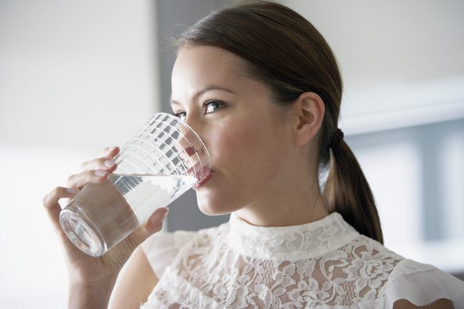 Helpt drinkwater bij congestie op de borst?