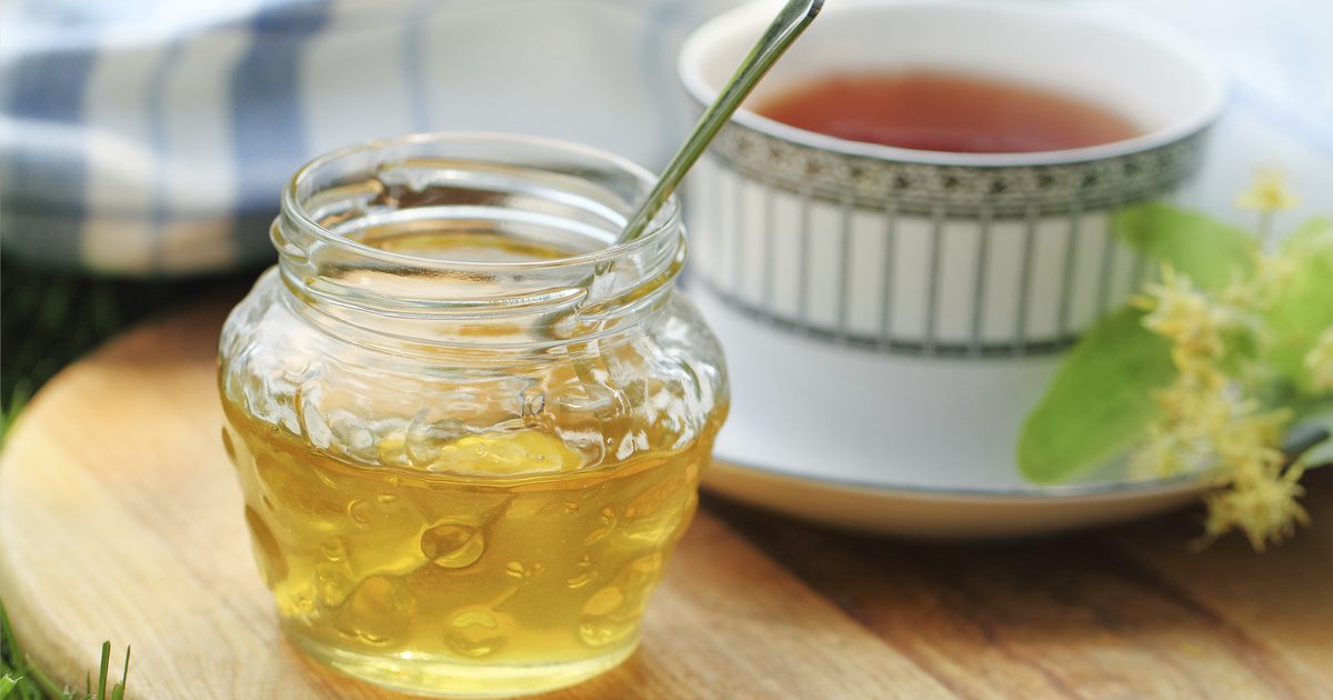 Ali Honey izgubi hranila, ko je dodan v čaj in kavo?