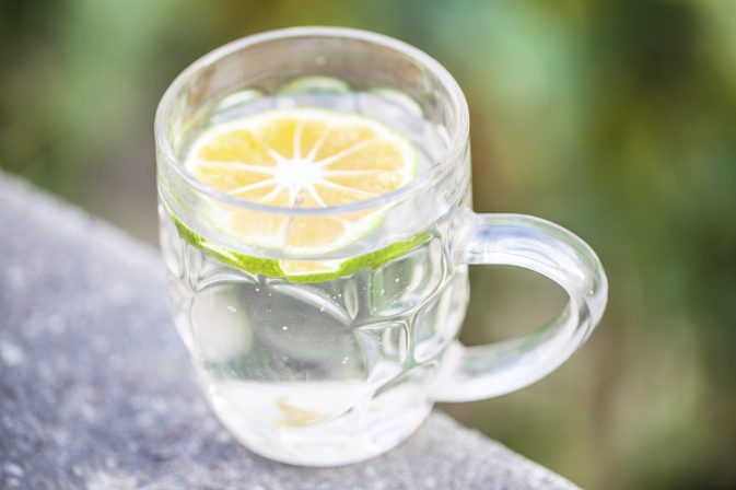 Lemonová voda zvyšuje váš metabolismus?