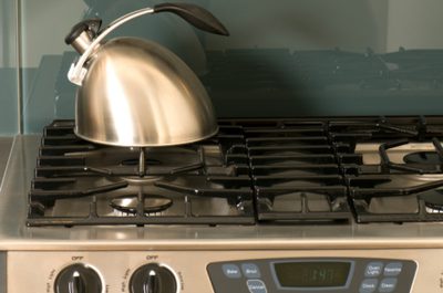Эффективность нагрева воды на печи Vs. электрический чайник