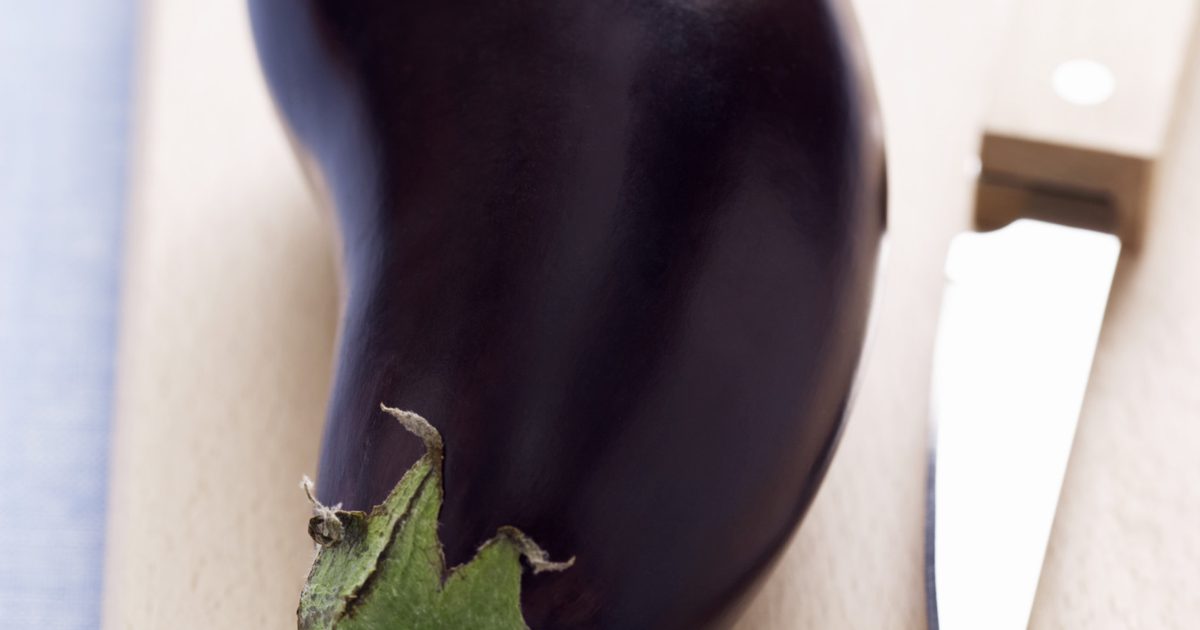 Good Vs Eggplant. Zły bakłażan