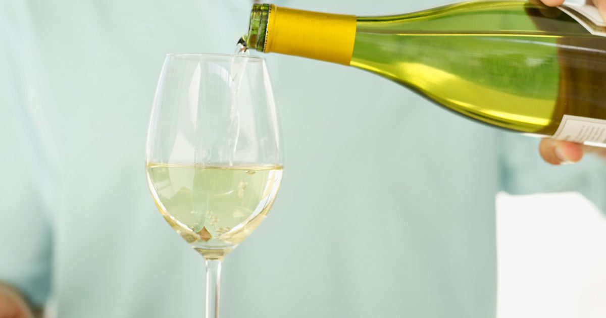 الفوائد الصحية من النبيذ الأبيض