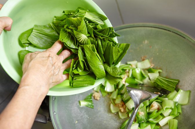 Wie bereite ich mich vor und benutze Bok Choy?