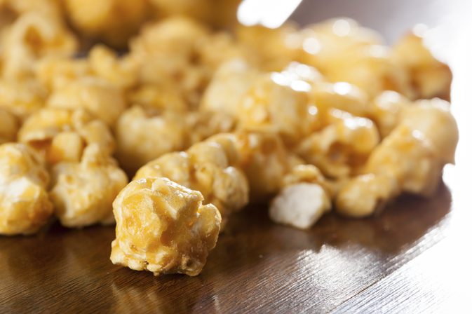 Wie viele Kalorien sind in Karamell Popcorn?