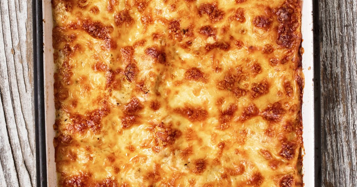 Сколько калорий в сырной лазанье?