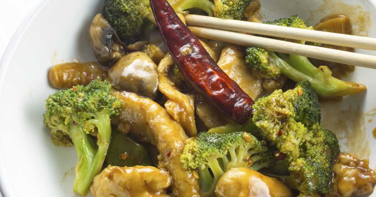 Hvor mange kalorier er i en kylling og brokkoli kinesisk mat?