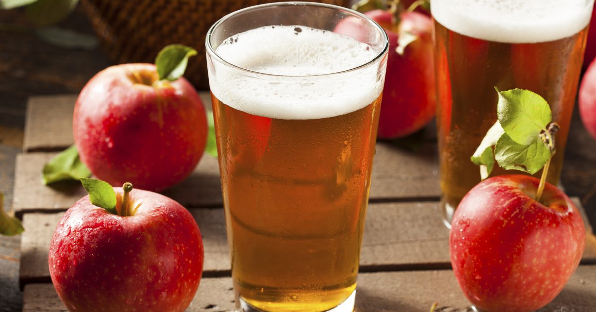 Hoeveel calorieën zitten er in harde Apple-cider?