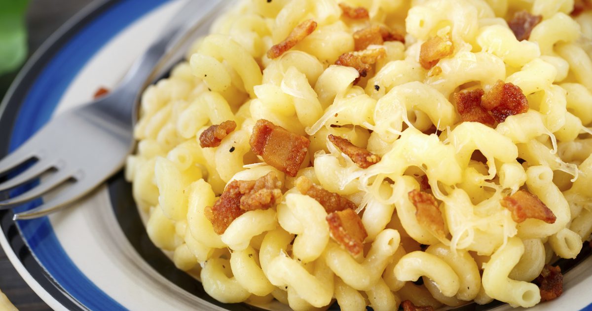 Колко калории има в макароните и сиренето?