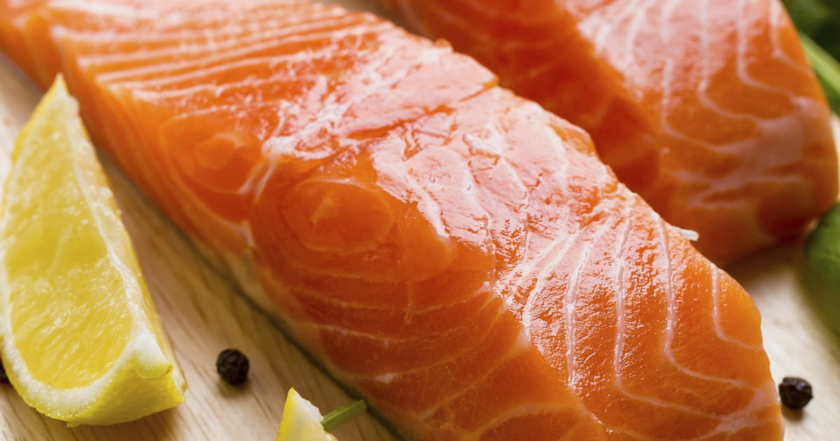 كم من سمك السلمون في الأسبوع بسبب الزئبق؟