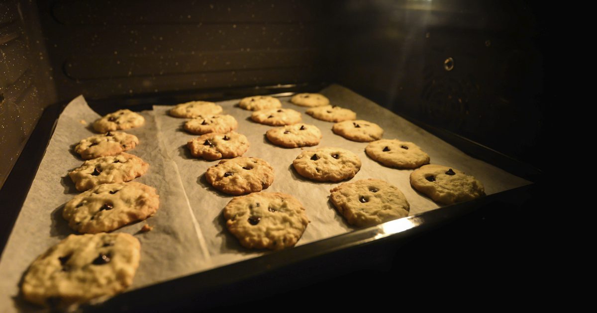 Jak pečovat Cookies, které nejsou spálené na dně
