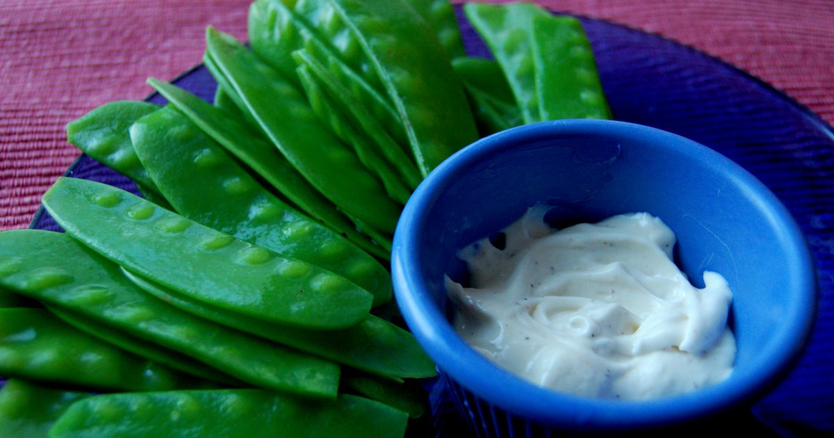How to Blanch Snow Peas
