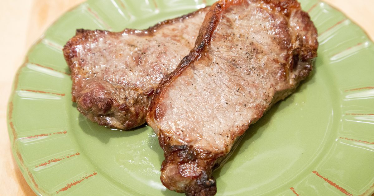 Hoe een NY Strip Steak te braden