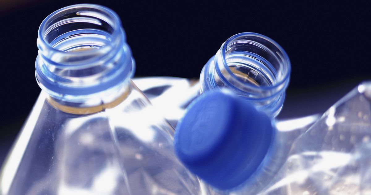 كيفية اختيار أفضل مياه الشرب المعبأة في زجاجات