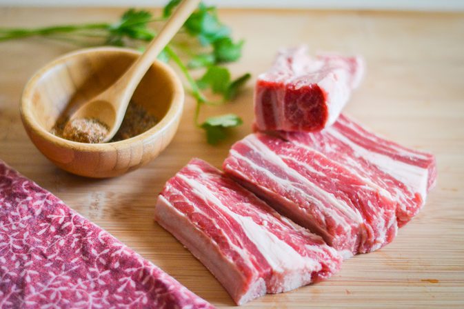 Hoe te koken Geroosterde bief korte ribben in de oven