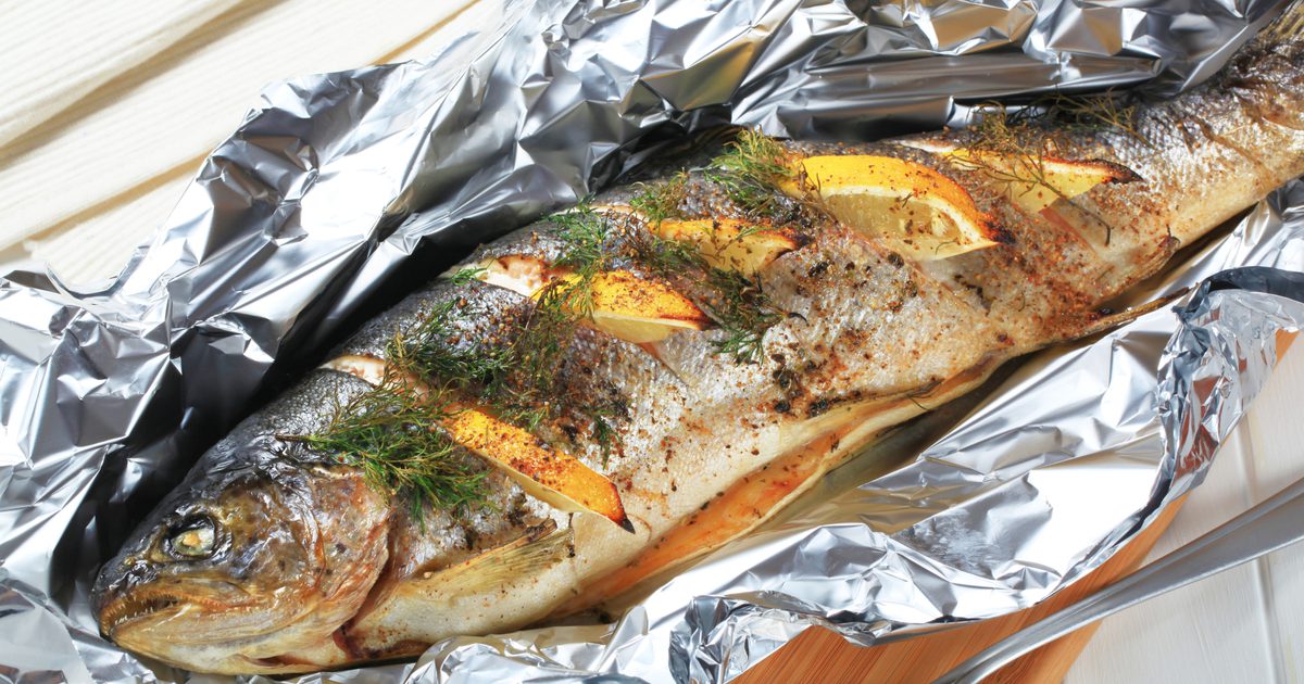 Kako kuhati ribe na žaru v aluminijasti foliji z limono