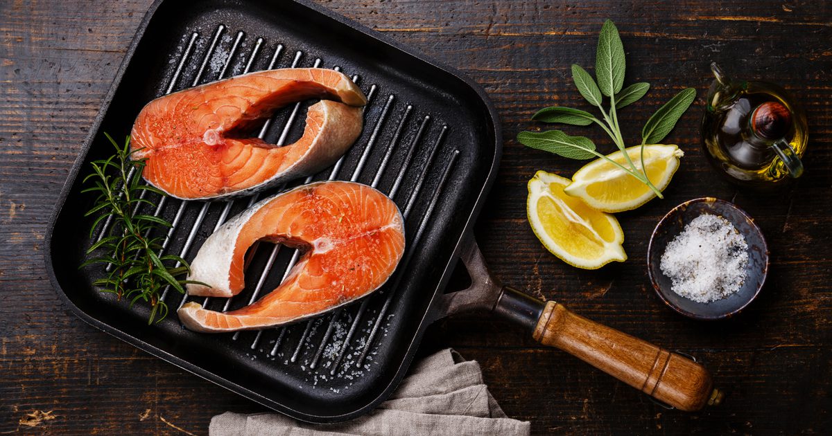 फ्रीजर-बर्न सैल्मन कैसे पकाना है