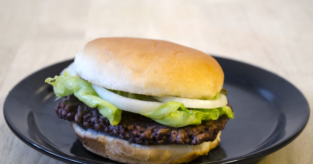Slik lagker du en hamburger på en griddle