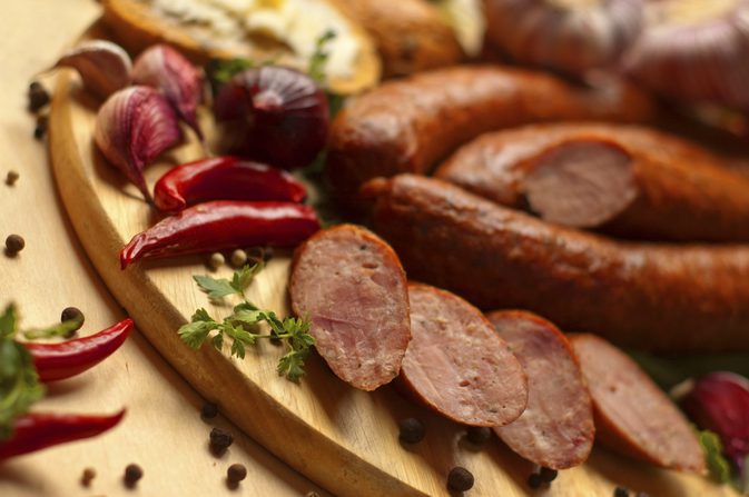 Hoe Hillshire Farm Smoked Sausage te koken