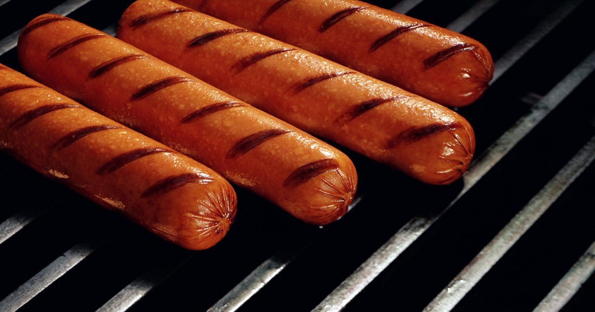 Slik lagger du Hotdogs på en grill