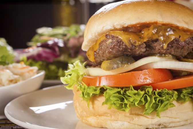 Kako kuhati predkuhan burger?