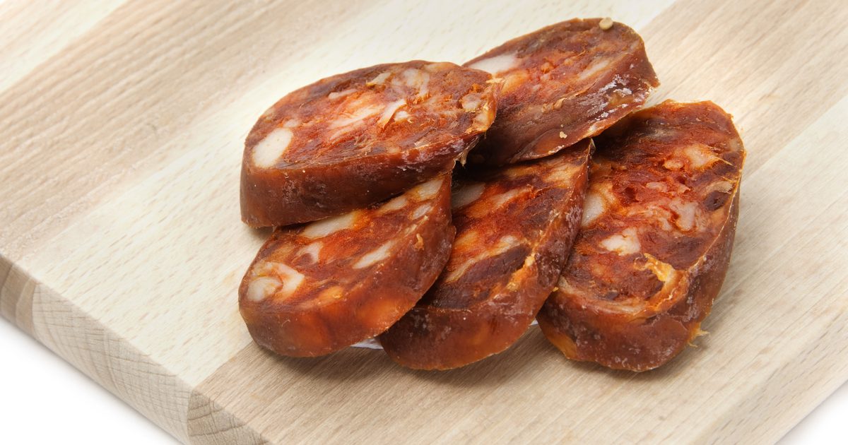 सरल स्पेनिश Chorizo ​​कुक कैसे करें