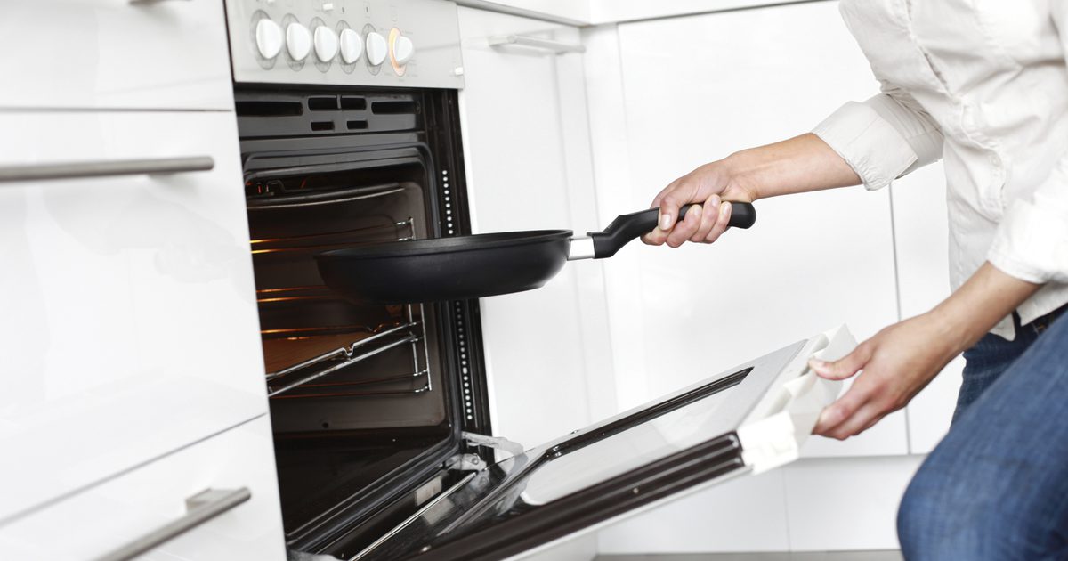 Hoe Steak langzaam in de oven te koken, dus het is sappig en zachtjes