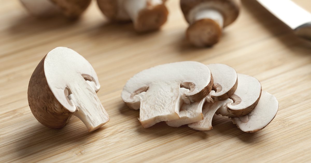 Как приготовить с консервированными грибами