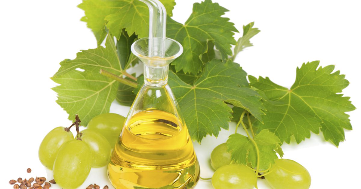 Как да се гмурнем с масло от гроздови семки