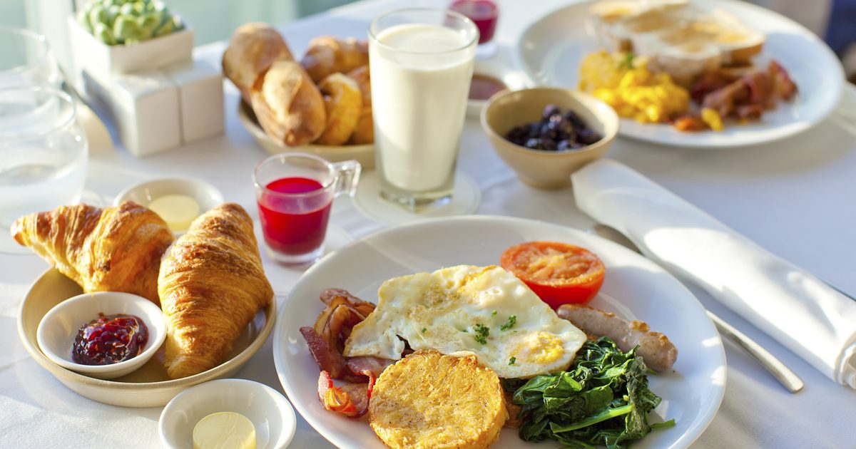 Wie man essen und ein gesundes Frühstück genießen kann