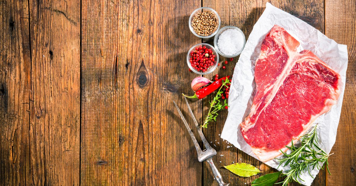 Jak fixovat steaky z T-kosti v hrnečku