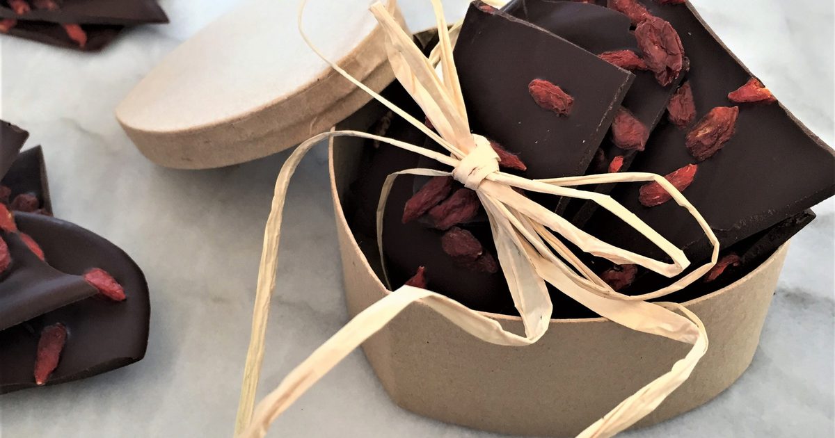 Hvordan laver Super Easy Dark Chocolate Goji Berry Bark
