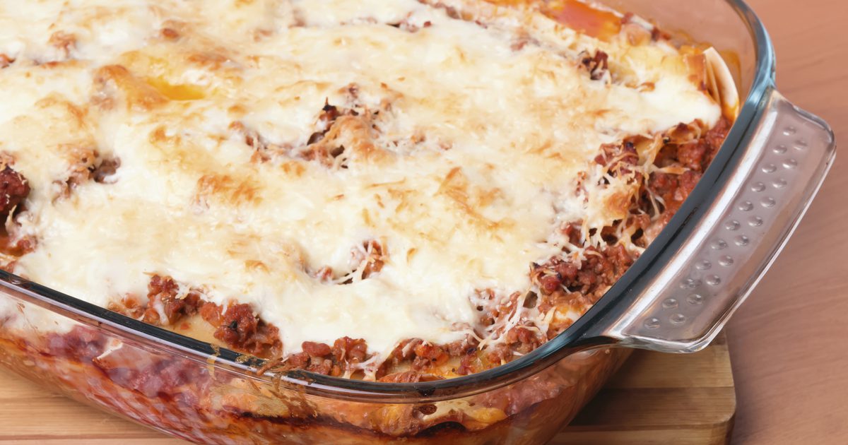 फ्रोजन Lasagna कैसे गरम करने के लिए
