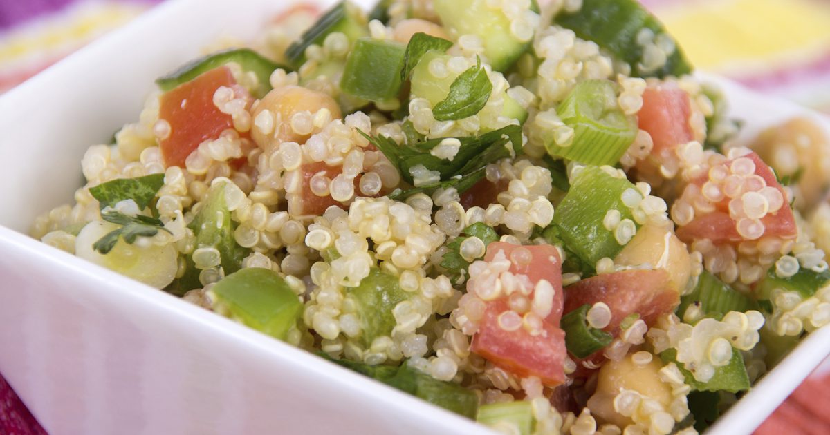Wie man den Unterschied zwischen Quinoa u. Millet erklärt