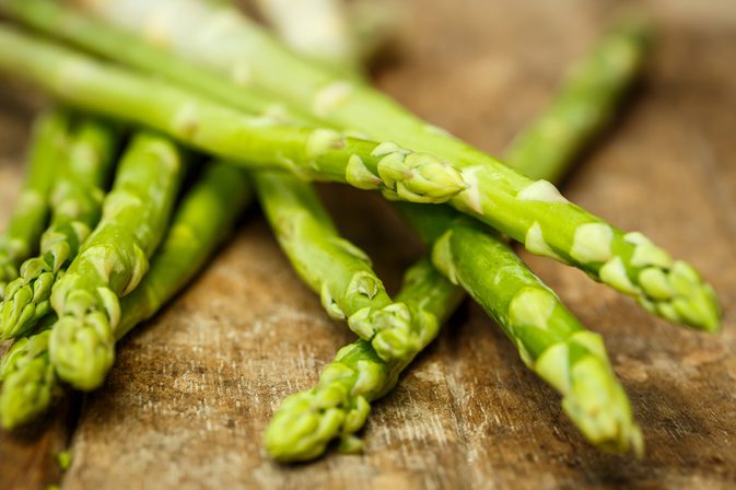 Er asparges højt i vitamin K?