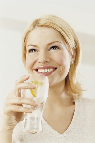 Ali je Honey Lemon Water dobra za bolezen?