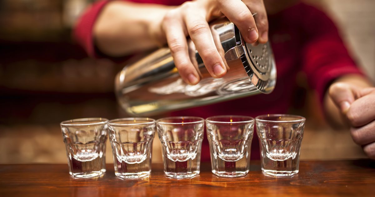 Je bezpečné pít alkohol při užívání kreatinu?
