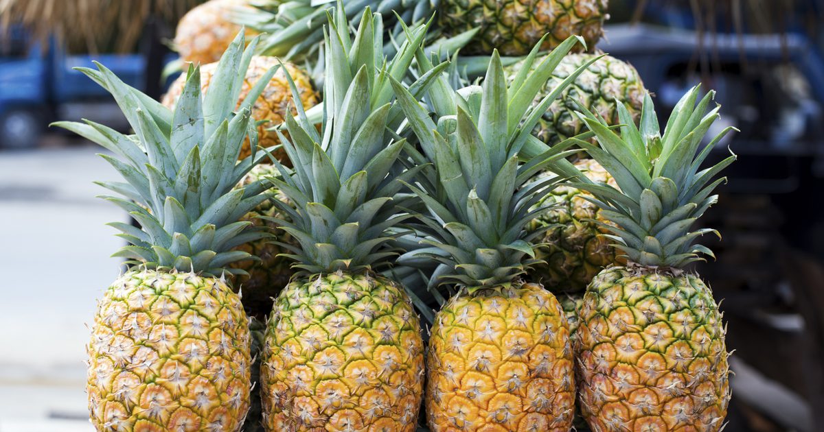 Je ananasové šťávy nebo alkalické?