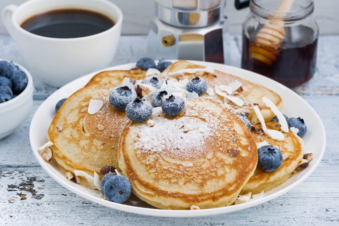 Nährwertangaben für Cracker Barrel's Blueberry Pancakes