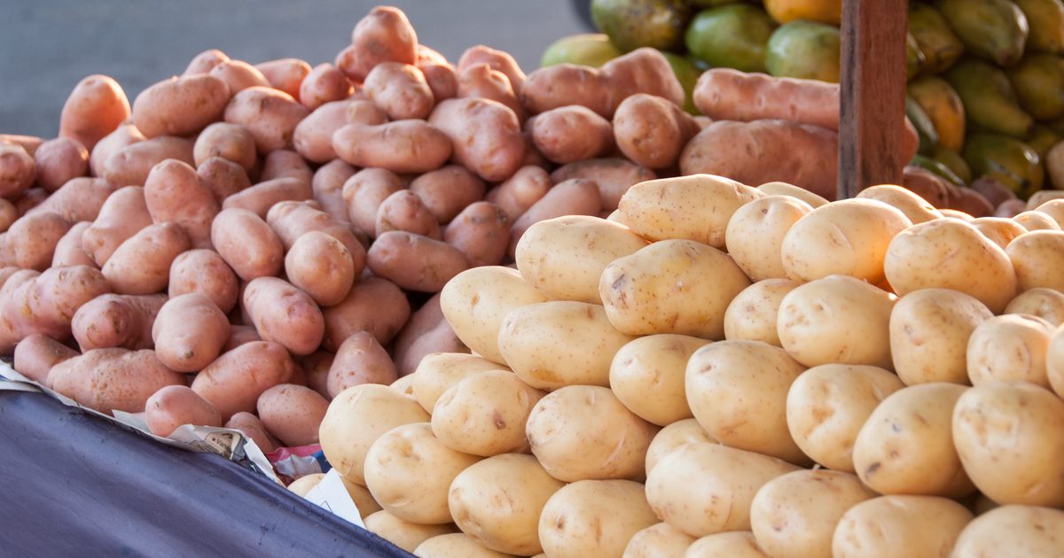 Хранителна разлика между червени и жълти картофи