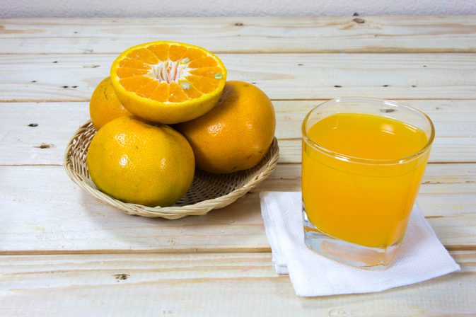 Pomarančový džús a bielkovinový prášok