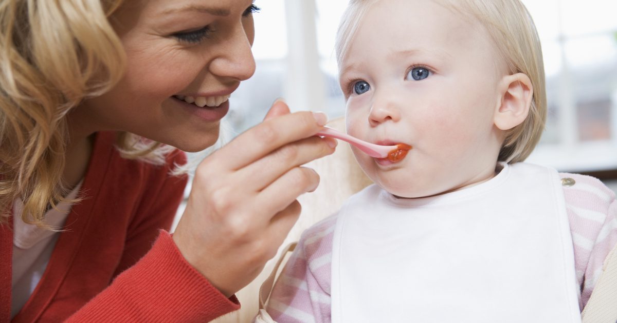 Рекомендуемое потребление калорий для младенца