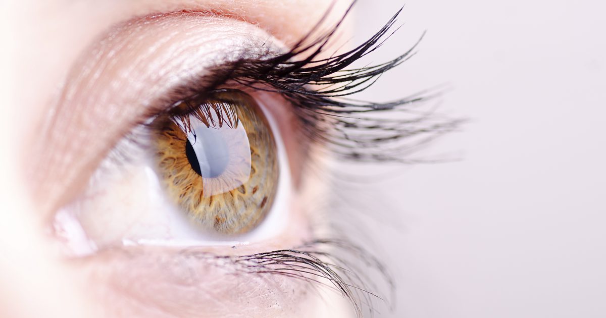 आंख संक्रमण का इलाज करने के लिए सोडियम बाइकार्बोनेट