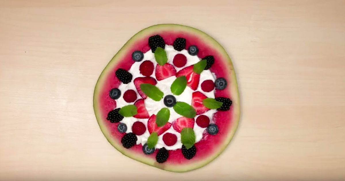 Deze Watermelon-pizza is ongelooflijk eenvoudig en gezond