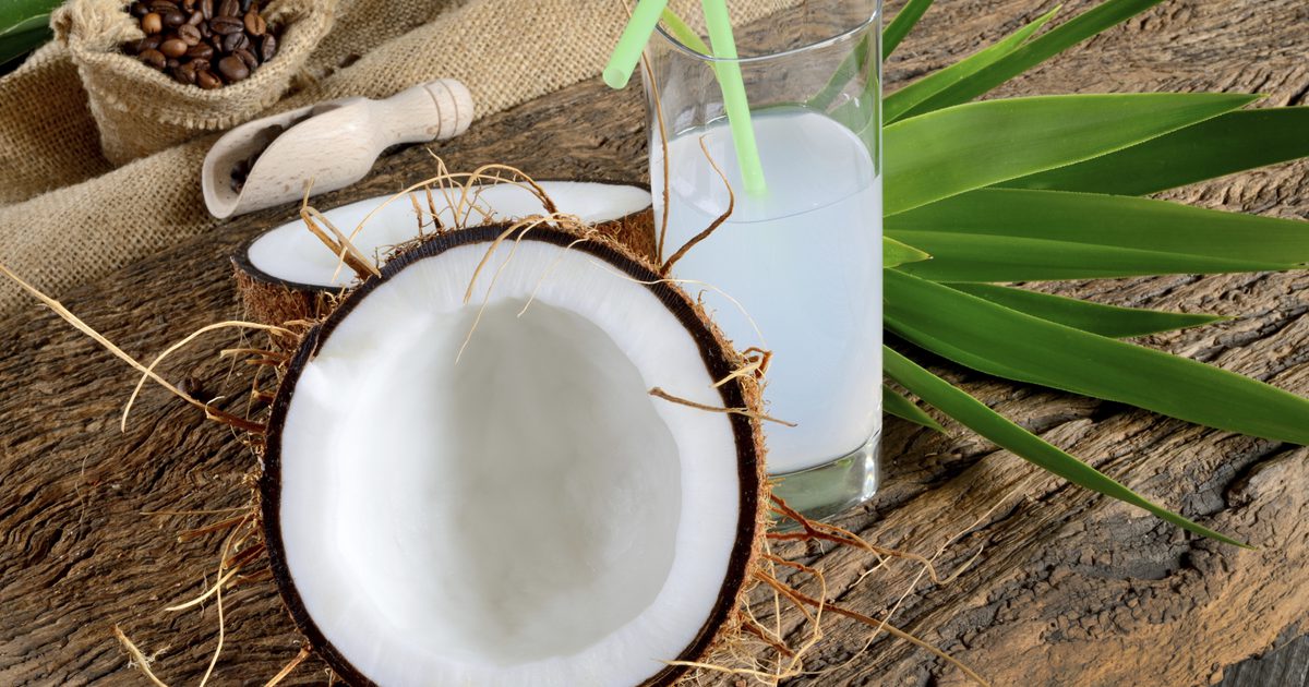 Hvad er fordelene ved kokosmælk vs Mejeri-mælk?