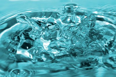 Каковы преимущества питьевой воды для снижения веса?