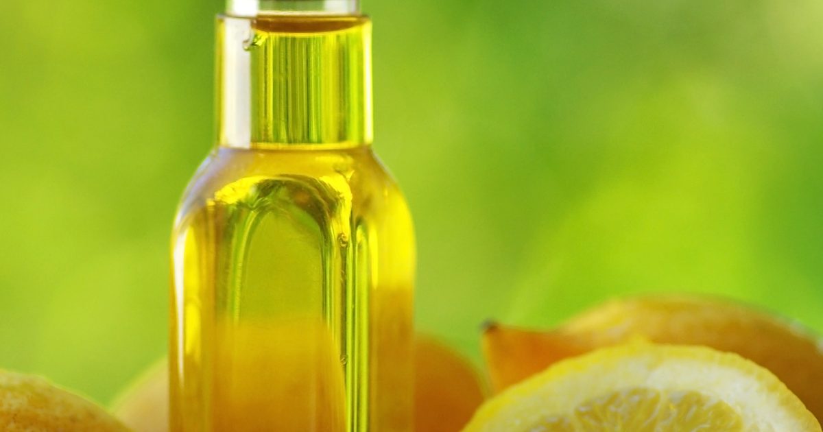 Jakie są zalety wody pitnej z sokiem z cytryny lub limonek i oliwą z oliwek?