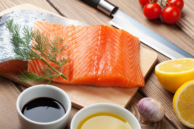 Jakie są korzyści zdrowotne wynikające z jedzenia świeżych Vs. Mrożona ryba?